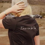 polera-time-to-be-free-negro-3