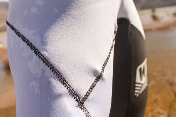 traje-neopreno-verde-y-blanco-6