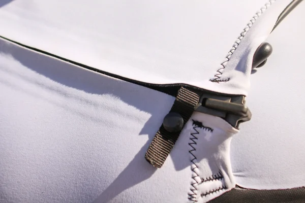 traje-neopreno-verde-y-blanco-8